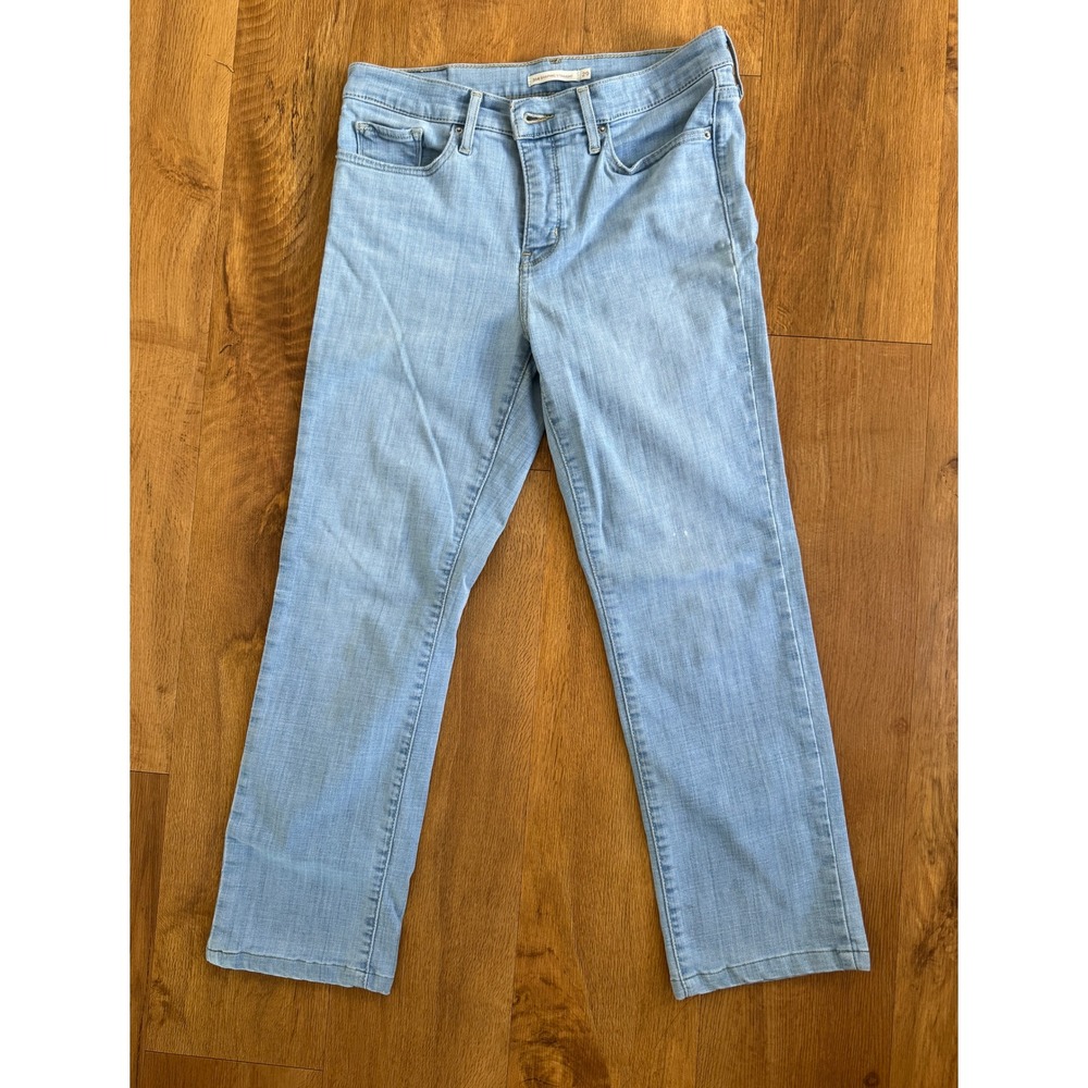 Levi Strauss Co 314 Shaping Straight Jeans Women's Size‎ 29 Light Wash Denim
